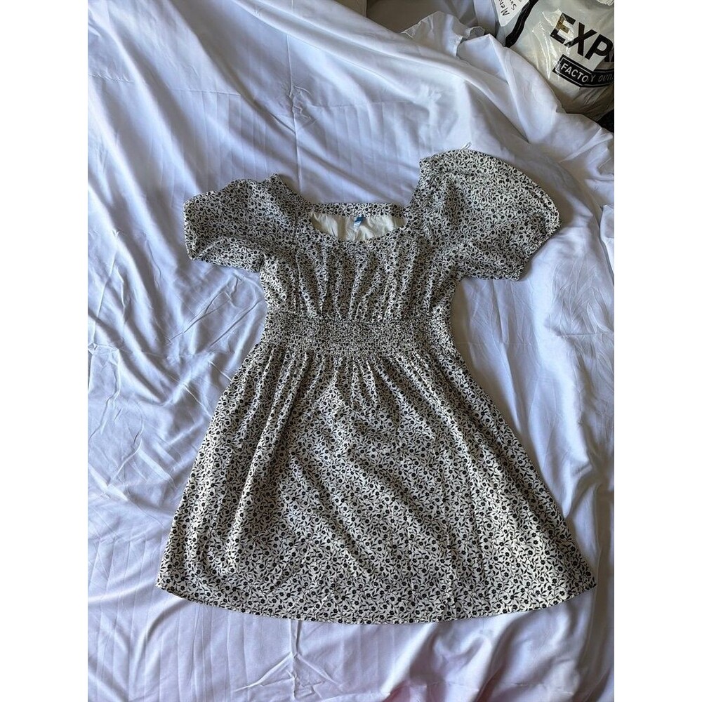 Old Navy Floral Print Puff Sleeve Dress